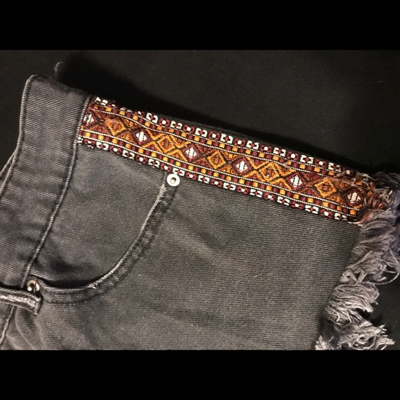 COPY - Forever 21 black Jean shorts print up side… - Picture 3 of 4